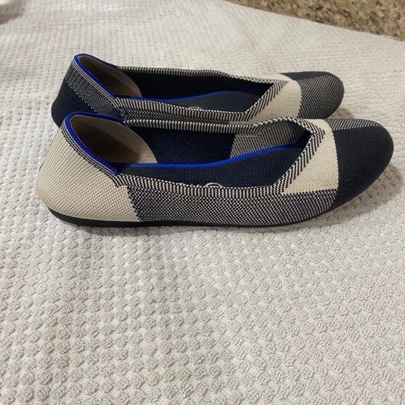 Rothy’s The Flat Captoe - Black and Cream Plaid - Picture 3 of 7